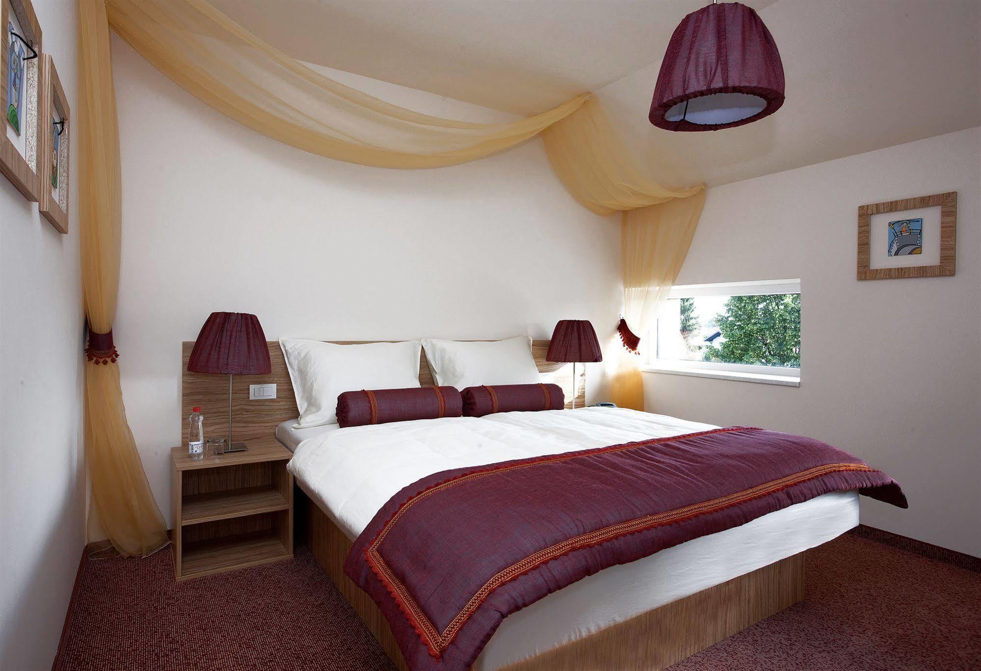 Ambient Hotel Domžale Oda fotoğraf